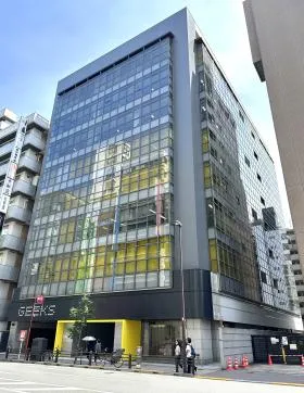 GEEKS AKIHABARAビルの外観