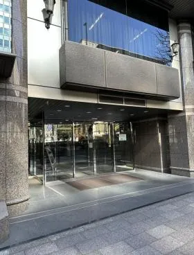 全国町村会館西館ビルの外観