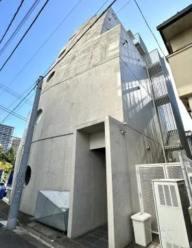 COMS EBISUの外観
