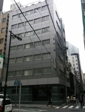 銀ビルの外観