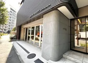 THE WAVES AKIHABARA(旧ミユキビルの外観