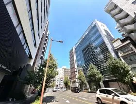 THE WAVES AKIHABARA(旧ミユキビルの外観