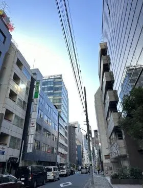 一景(旧:西新橋ホーム)ビルの外観