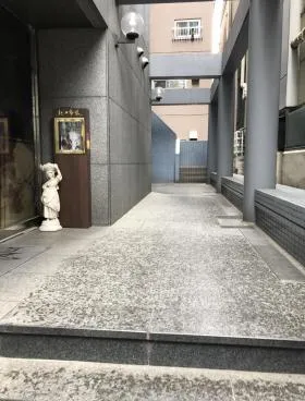 ユニオン六本木ビルの外観