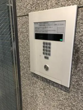 ユニオン六本木ビルの外観