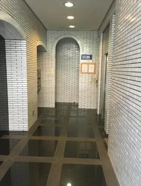 集花園ビルの外観