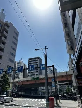 エステックビルの外観
