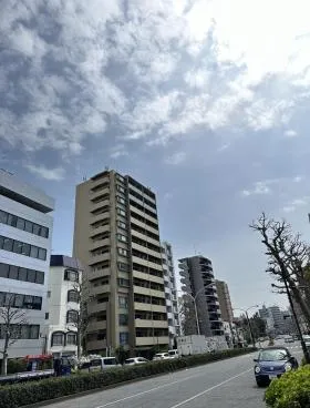 NS BLDGの外観
