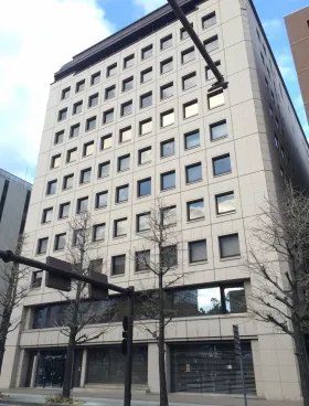関内新井ビルの外観