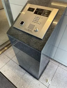 QROCO日本橋ビルの外観