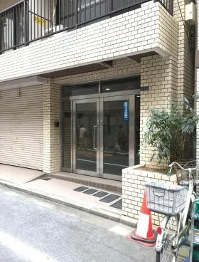 藤和新宿御苑コープの外観