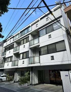 KAZU六本木の外観