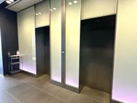 神田小川町SKYビルディングの外観