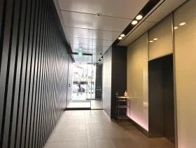 神田小川町SKYビルディングの外観