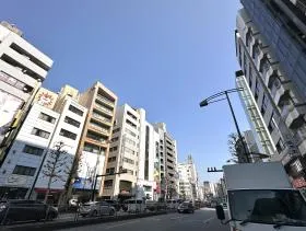 神田小川町SKYビルディングの外観