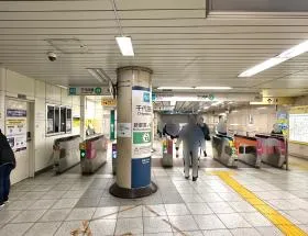 東京メトロ千代田線「新御茶ノ水駅」