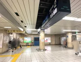 東京メトロ千代田線「新御茶ノ水駅」