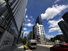 アグリスクエア新宿ビルの外観