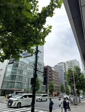 エヌワンビルの外観