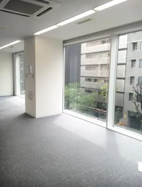 エース九段ビルの外観
