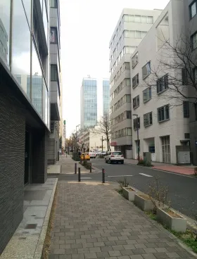 馬車道DOMONビルの外観