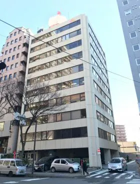 横浜ニューポートビルの外観
