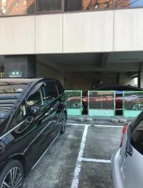 横浜ニューポートビルの外観
