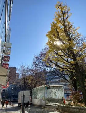 Barbizon80ビルの外観