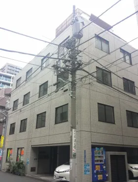 滝沢ビルの外観
