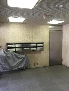 吉半八重洲通りビルの外観