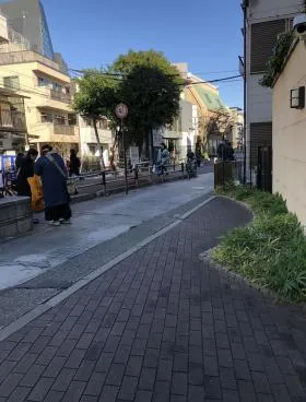 高部ビルの外観
