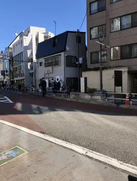 高部ビルの外観
