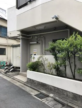 塗装会館ビルの外観