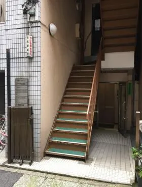 寿々木ビルの外観