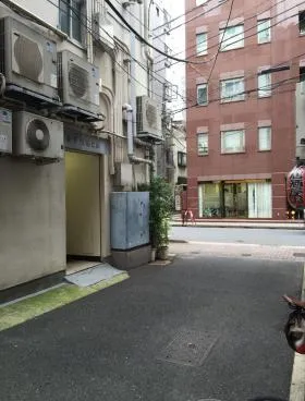 寿々木ビルの外観