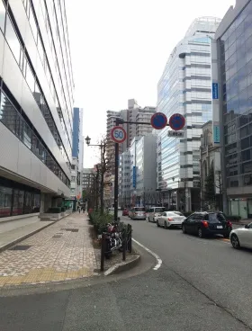 東横尾上町ビルの外観