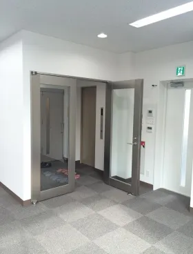 御成門エクセレントビルの外観