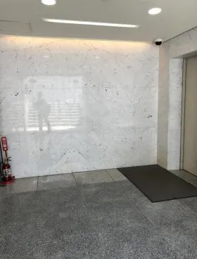 エルズ百人町ビルの外観