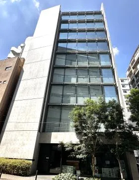工業教育会館の外観