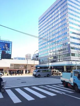 三田鈴木ビルの外観