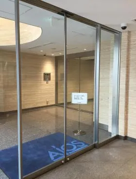 THE HUB 銀座 OCT の外観
