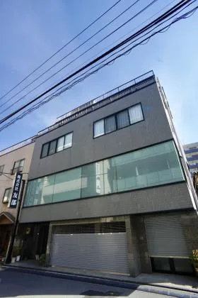 友部ビルの外観