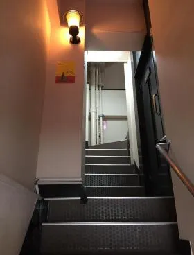 トモノビルの外観