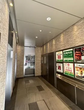 ペルサ新橋ビルの外観