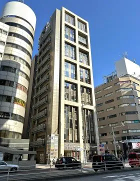 ペルサ新橋ビルの外観