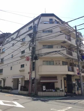 麻布イーストの外観