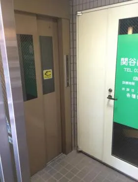 山崎ビルの外観