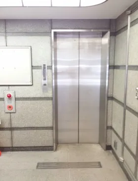 ルート蛎殻町ビルの外観