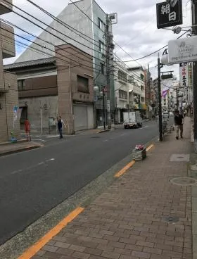 東ビルの外観