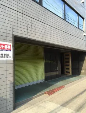 エムディーエムビルの外観